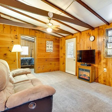 Peaceful Warne Cabin Fenced Yard And Screened Porch Brasstown 외부 사진