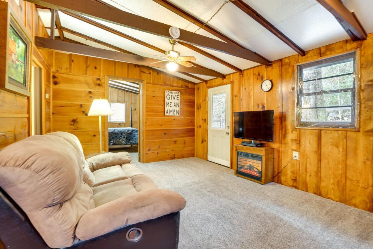 Peaceful Warne Cabin Fenced Yard And Screened Porch Brasstown 외부 사진