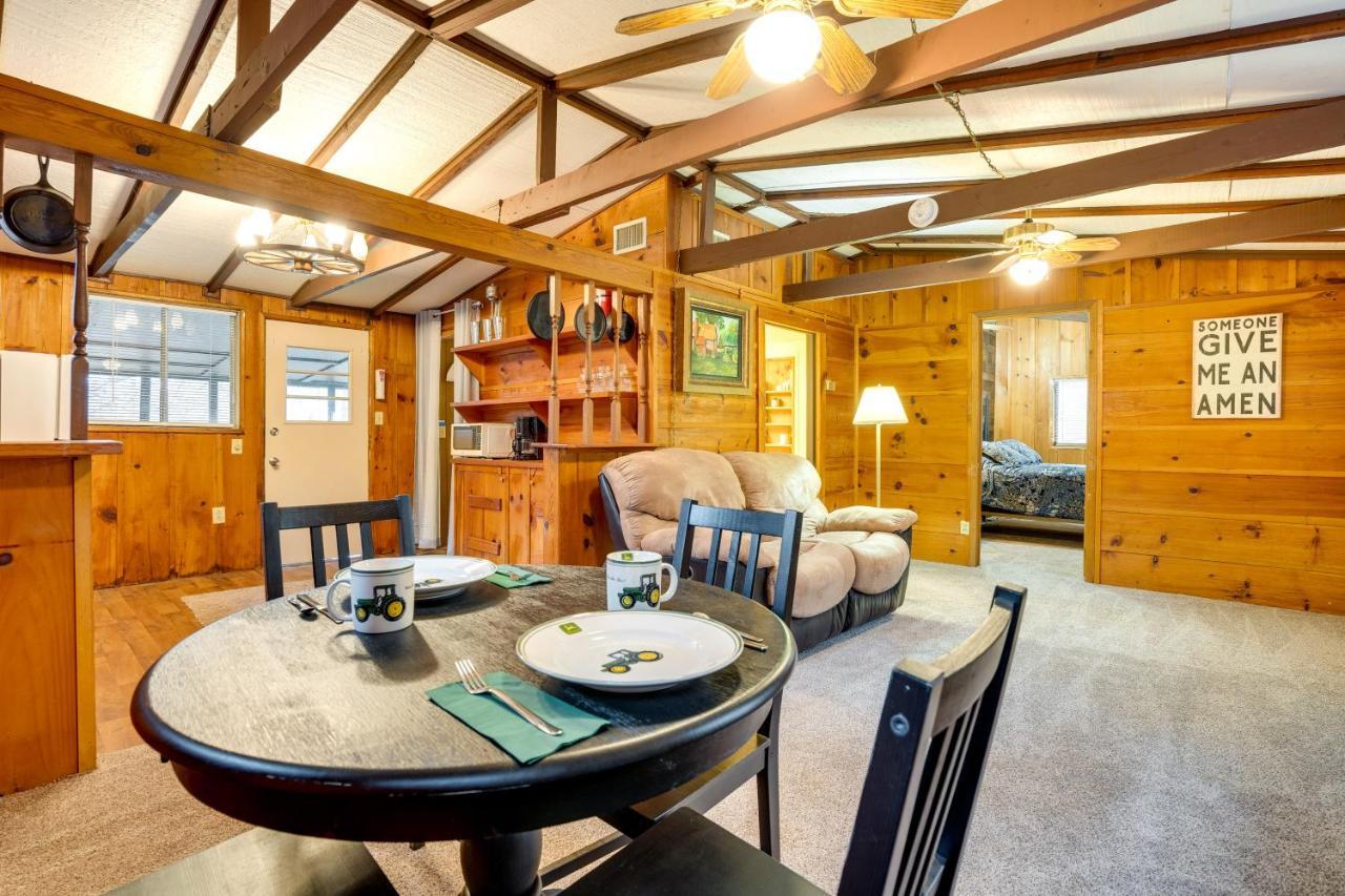 Peaceful Warne Cabin Fenced Yard And Screened Porch Brasstown 외부 사진